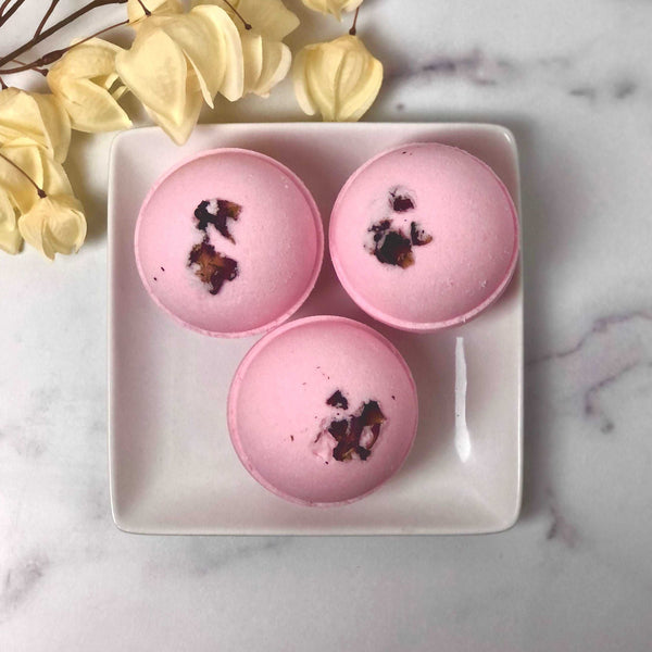 Flirtatious Bubbling Bath Bomb from Sweet Surrender  8